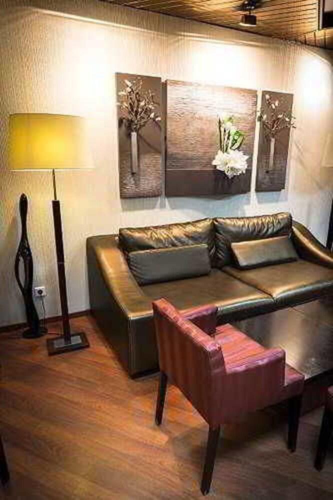 Hotel America Лурд Екстериор снимка